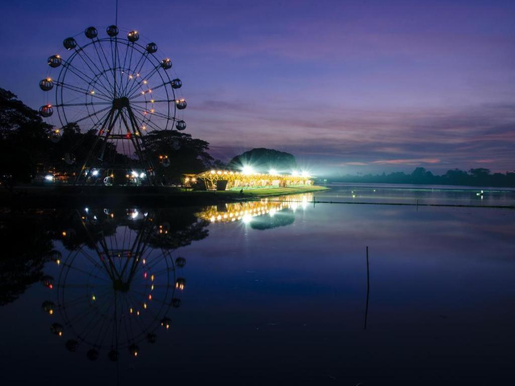 Hotel Kan Yeik Thar Yangon Exterior foto